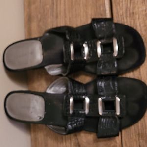 Size 8, black Liz Claiborne sandals